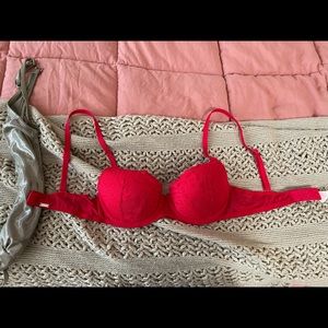Victoria’s Secret PINK date nite push up